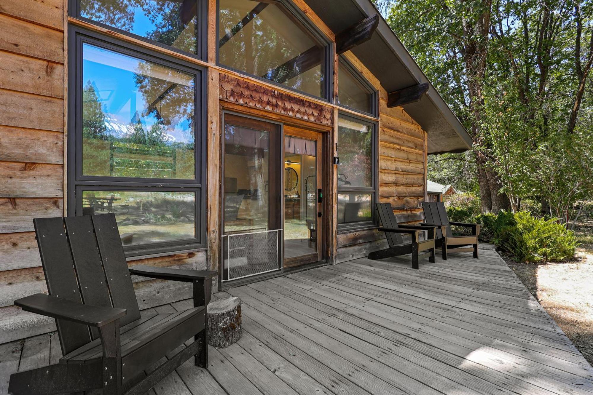Basecamp Lodge Mount Shasta Exterior foto