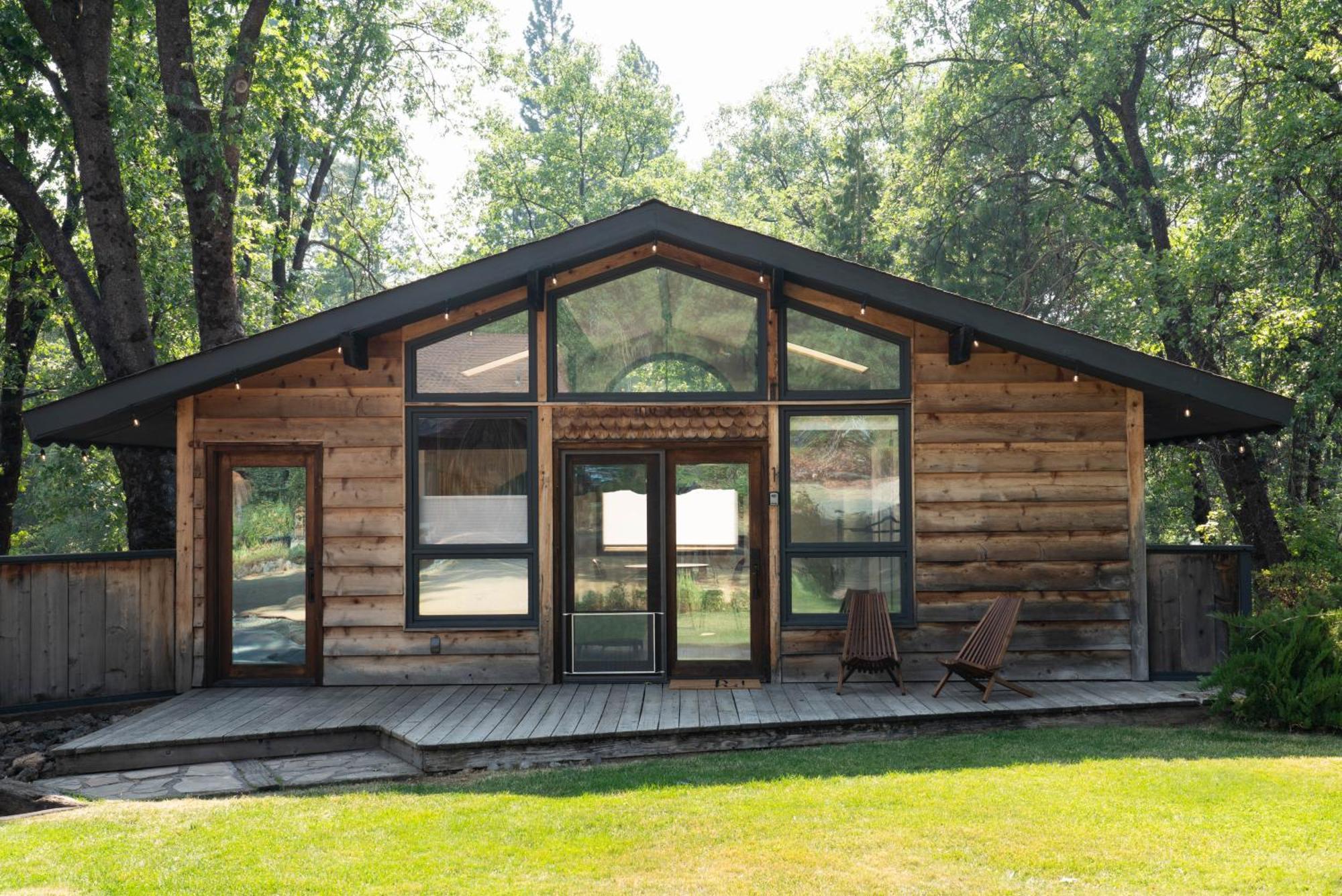 Basecamp Lodge Mount Shasta Exterior foto